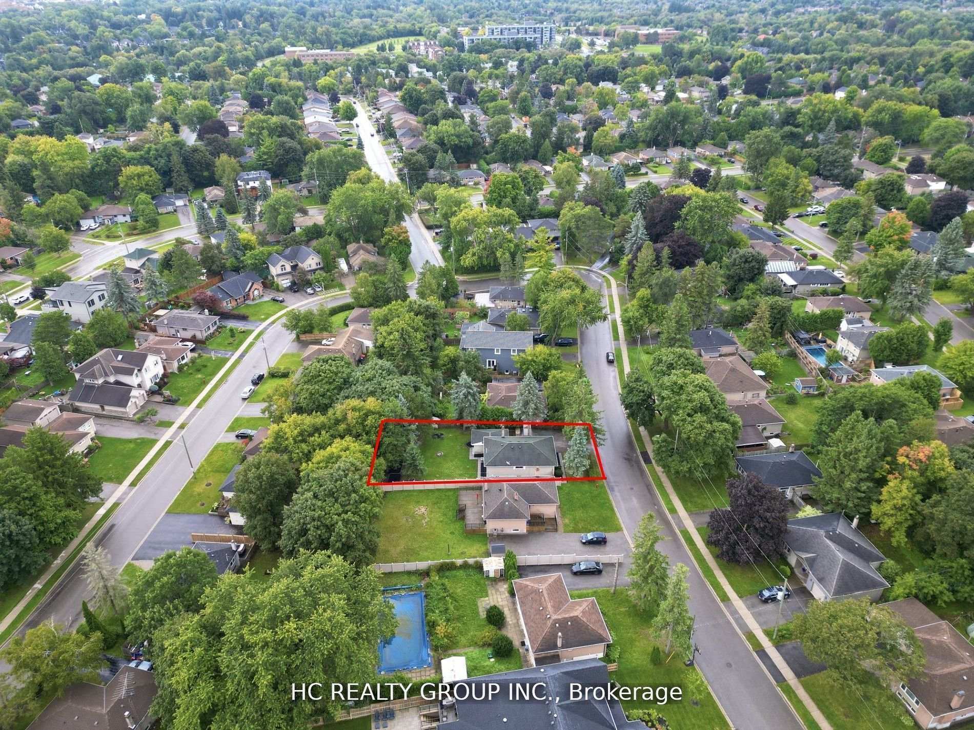 Photo 25 of 26 Algonquin Crescent, Aurora, Aurora Heights — HOMEH