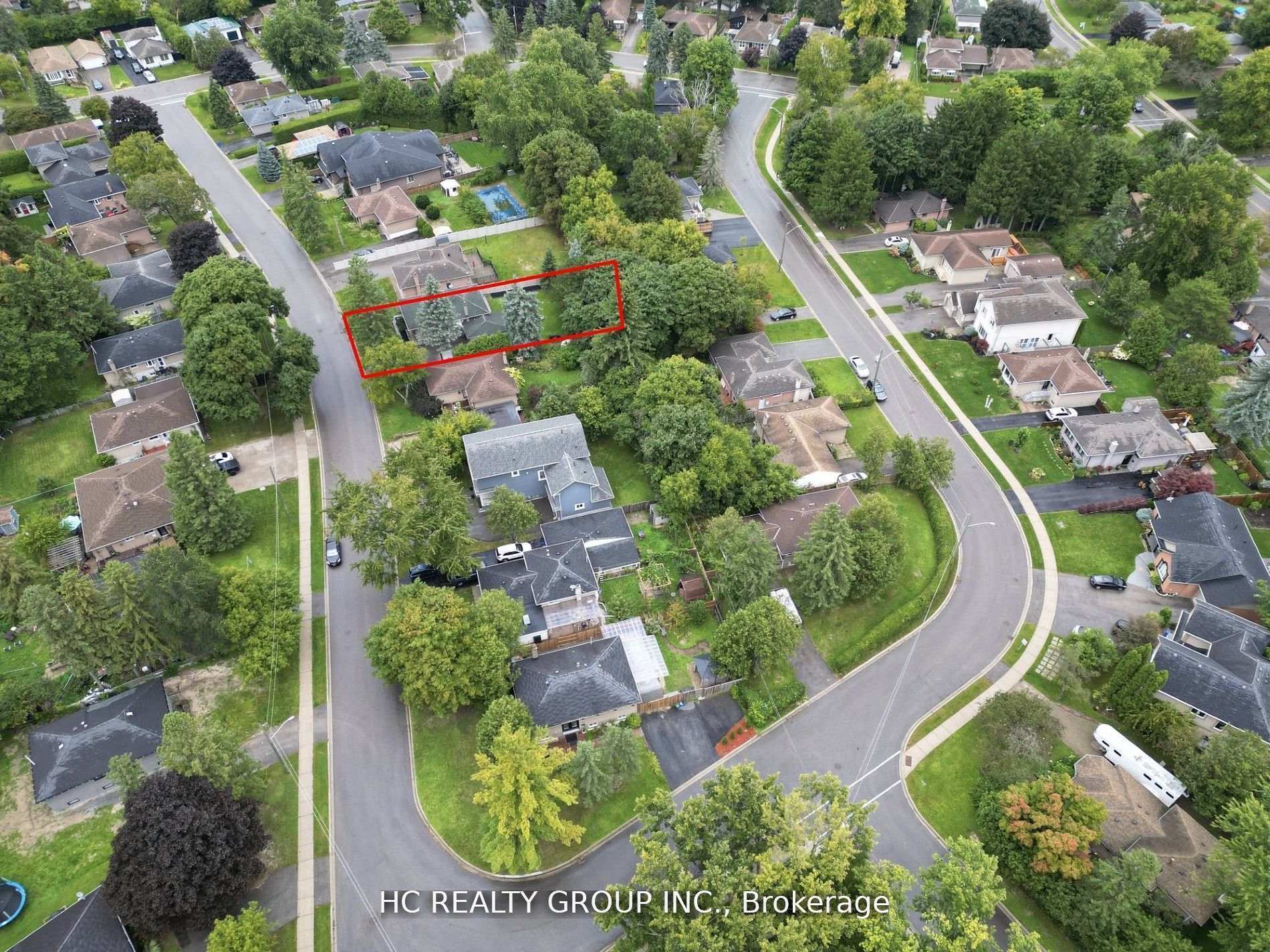 Photo 26 of 26 Algonquin Crescent, Aurora, Aurora Heights — HOMEH