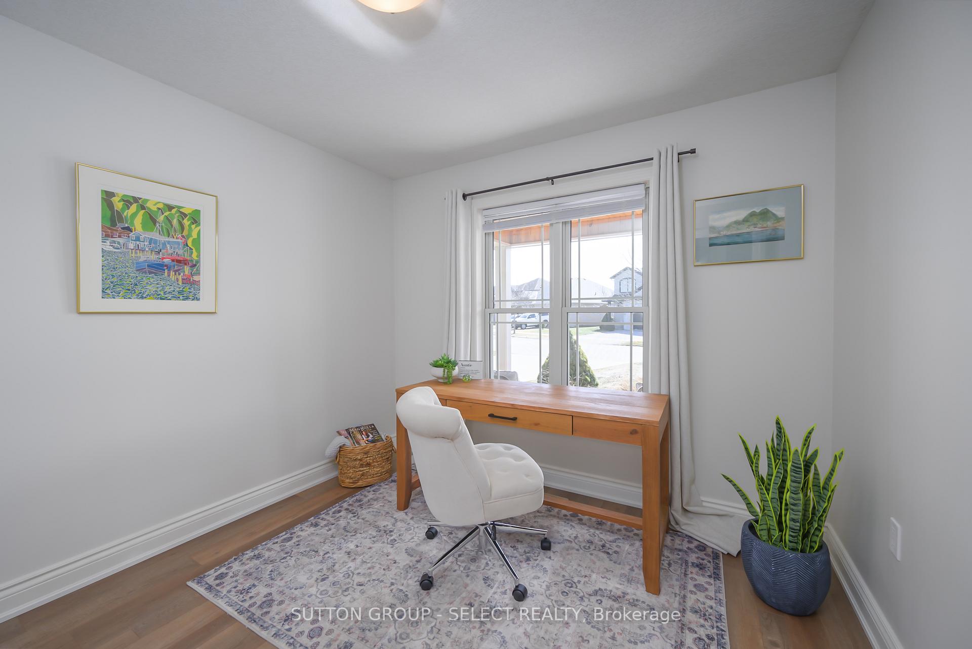Photo 4 of 29 Ambleside Drive, St. Thomas — HOMEH