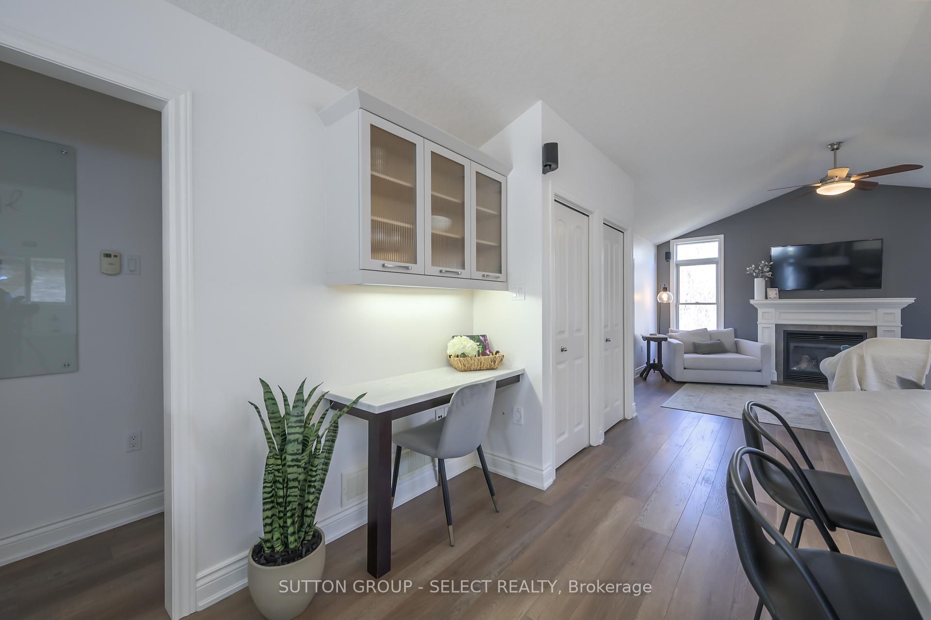 Photo 5 of 29 Ambleside Drive, St. Thomas — HOMEH