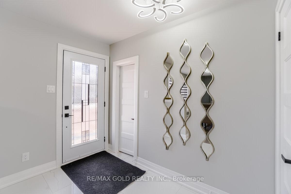 Photo 14 of 108 Jacobson Avenue, St. Catharines, Glendale/Glenridge — HOMEH