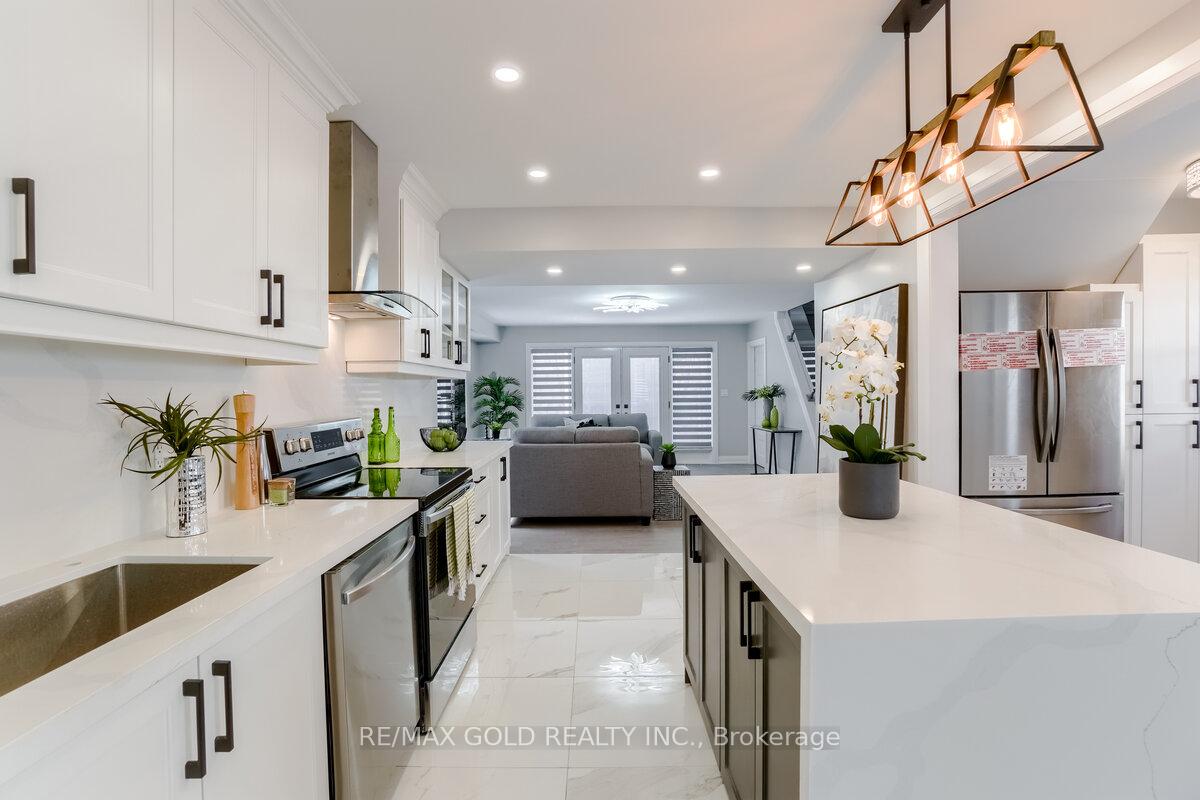 Photo 15 of 108 Jacobson Avenue, St. Catharines, Glendale/Glenridge — HOMEH