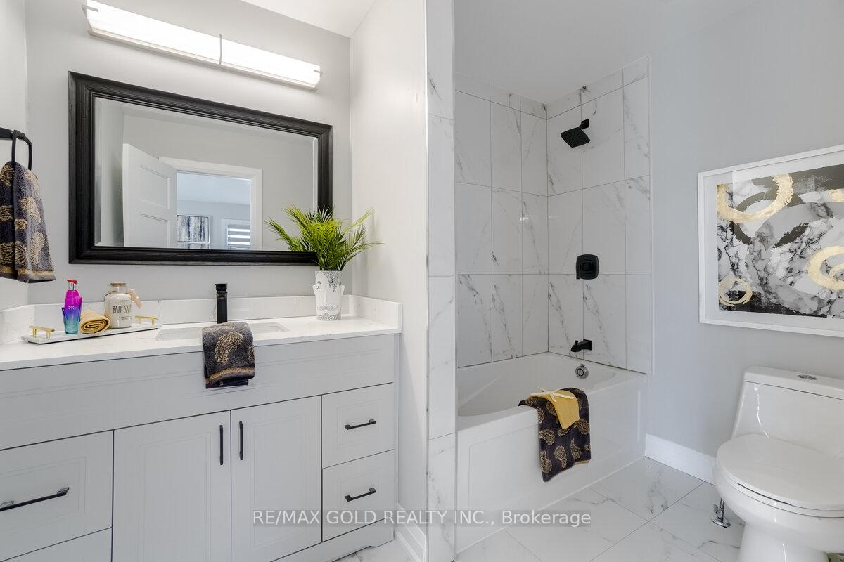 Photo 32 of 108 Jacobson Avenue, St. Catharines, Glendale/Glenridge — HOMEH