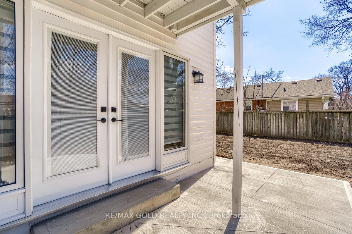 Photo 37 of 108 Jacobson Avenue, St. Catharines, Glendale/Glenridge — HOMEH