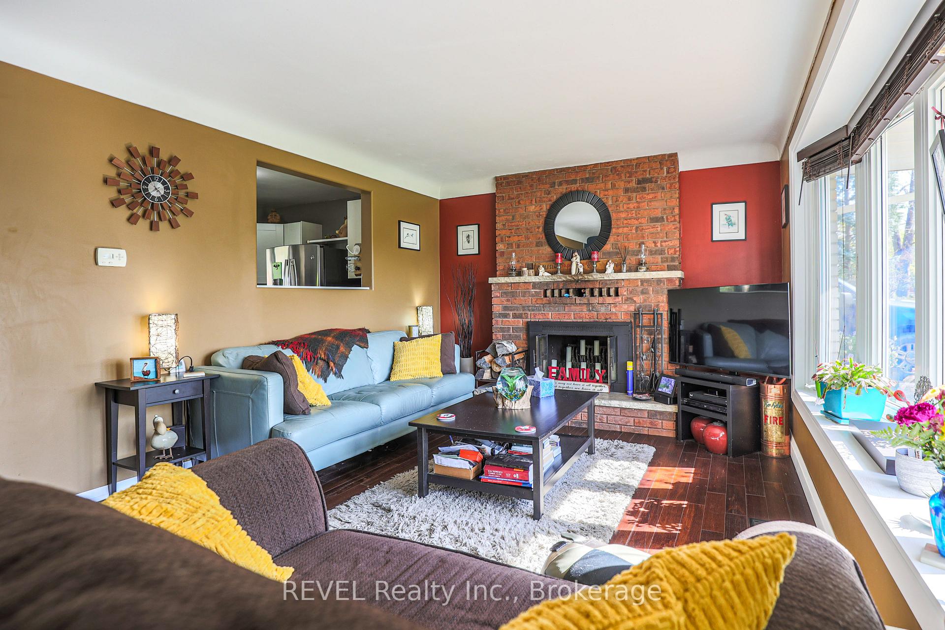 Photo 18 of 21 Foxglove Avenue, St. Catharines, Bunting/Linwell — HOMEH