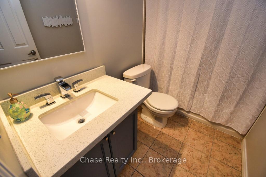 Photo 25 of 47 Eringate Drive, Hamilton, Stoney Creek Mountain — HOMEH