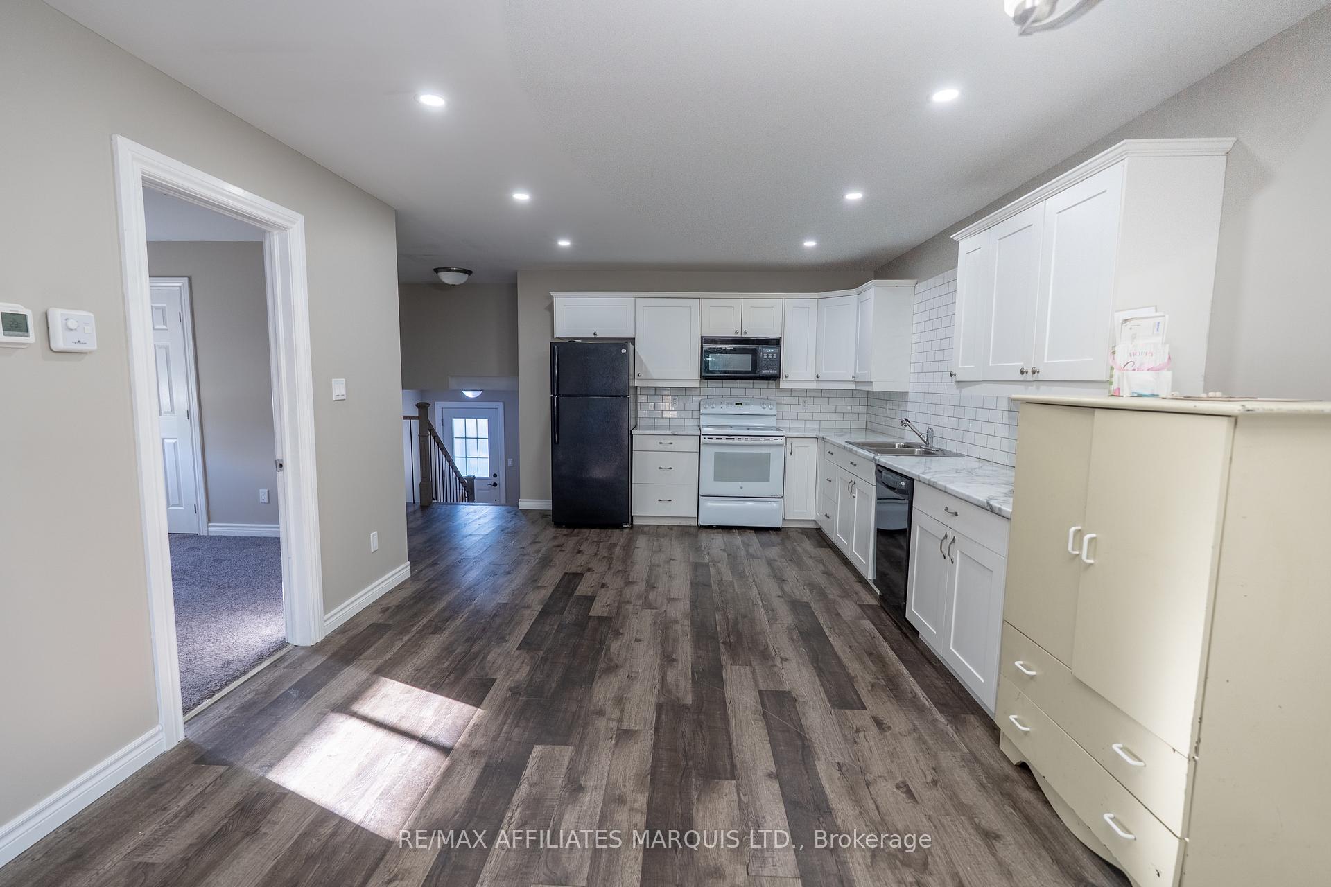 Photo 3 of 2302 Tollgate Road W, Cornwall — HOMEH