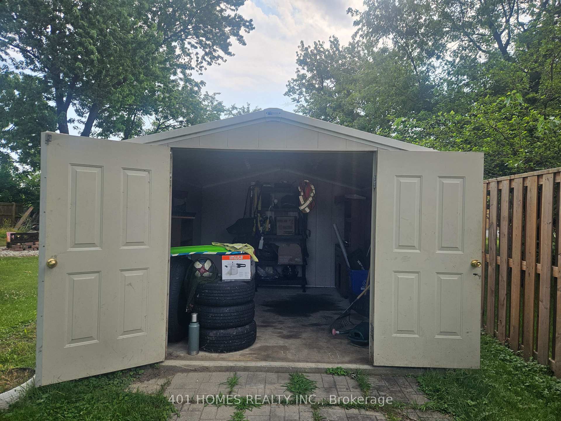 Photo 41 of 1236 Shawnee Road W, Tecumseh — HOMEH
