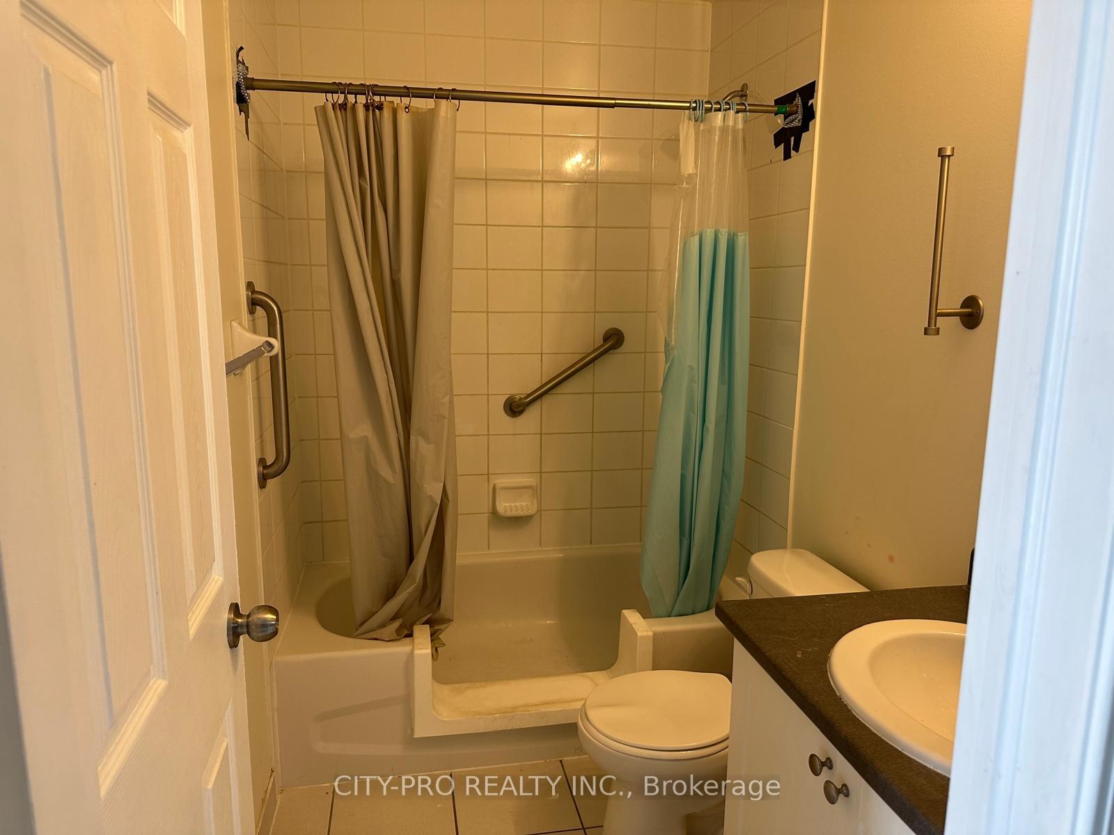 Photo 9 of Unit 210, 50 Sky Harbour Drive, Brampton, Bram West — HOMEH