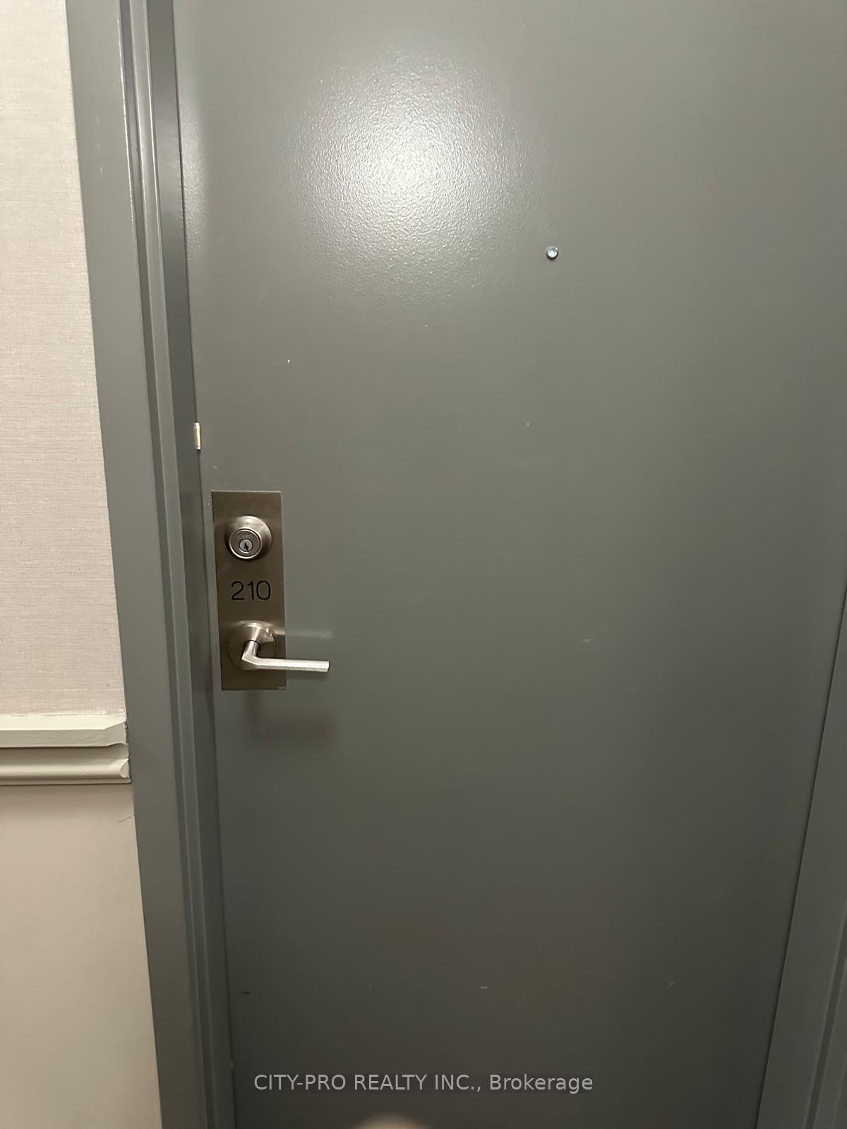 Photo 14 of Unit 210, 50 Sky Harbour Drive, Brampton, Bram West — HOMEH