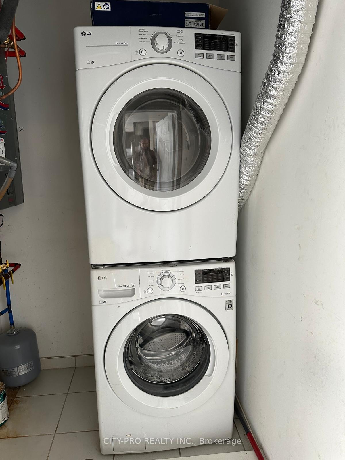 Photo 18 of Unit 210, 50 Sky Harbour Drive, Brampton, Bram West — HOMEH