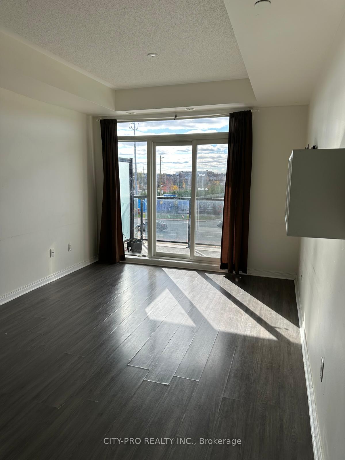 Photo 19 of Unit 210, 50 Sky Harbour Drive, Brampton, Bram West — HOMEH