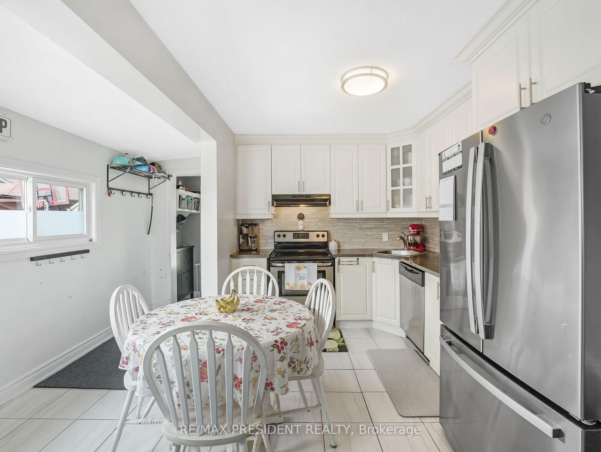 Photo 10 of 135 Green Road, Hamilton, Stoney Creek — HOMEH