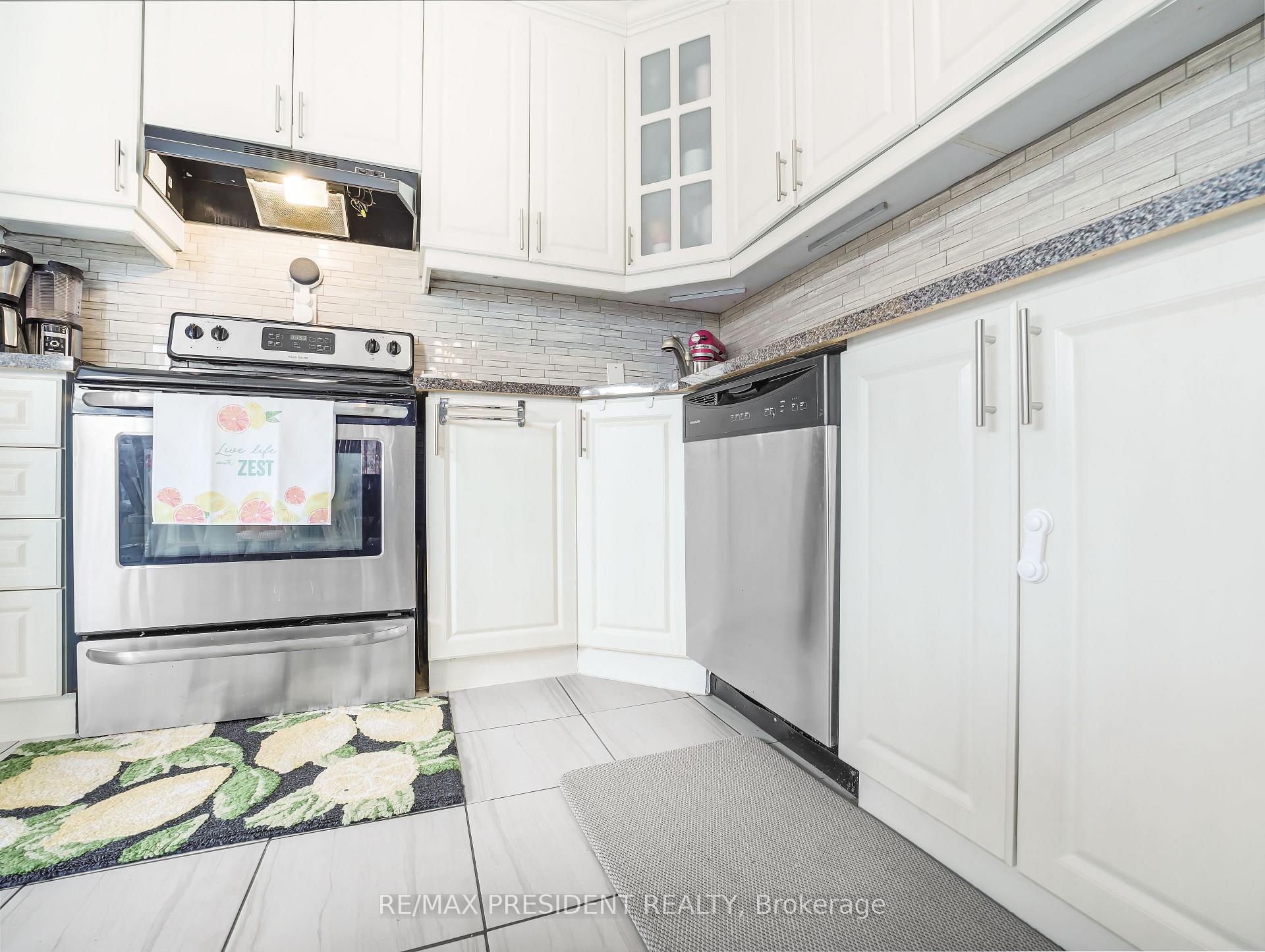 Photo 12 of 135 Green Road, Hamilton, Stoney Creek — HOMEH
