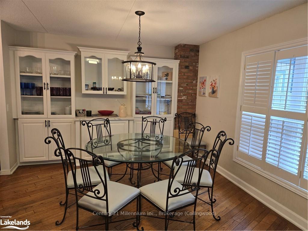 Photo 4 of 384 Mariners Way, Collingwood — HOMEH