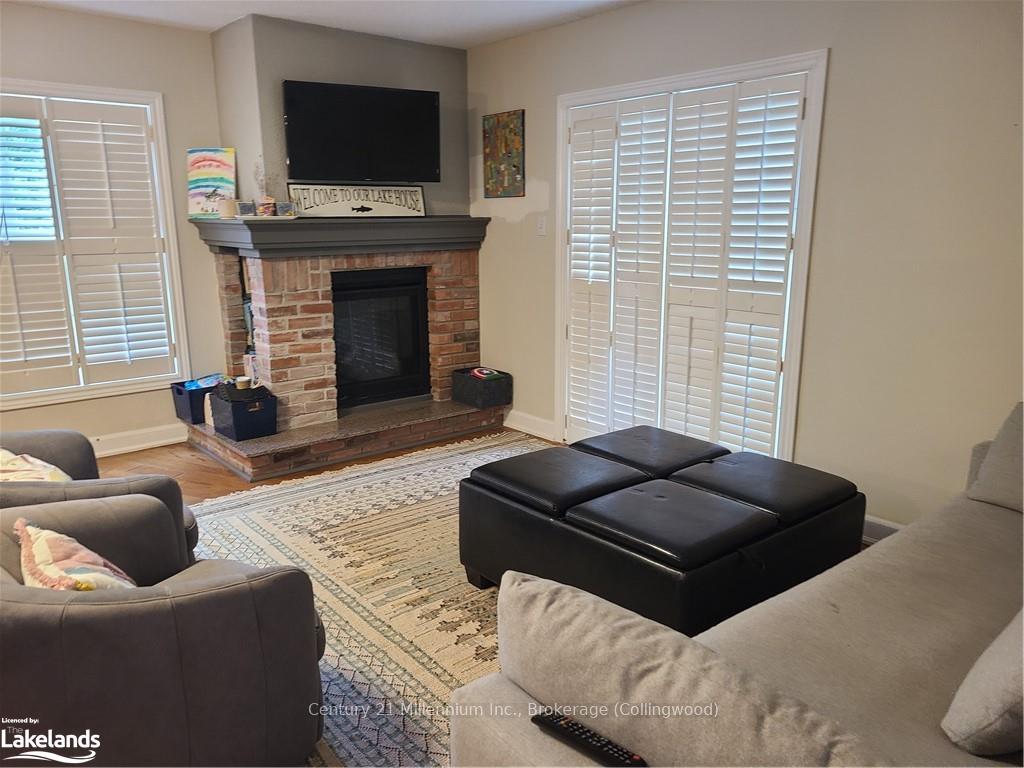 Photo 5 of 384 Mariners Way, Collingwood — HOMEH