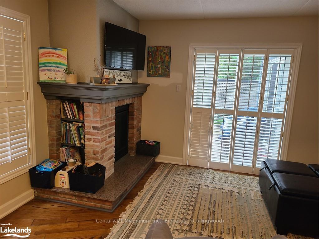 Photo 7 of 384 Mariners Way, Collingwood — HOMEH