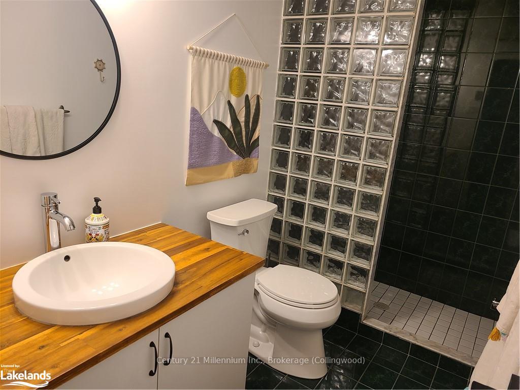 Photo 13 of 384 Mariners Way, Collingwood — HOMEH