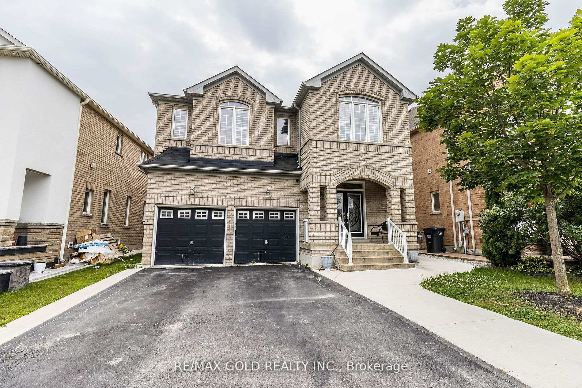 Front of 251 Father Tobin Road
