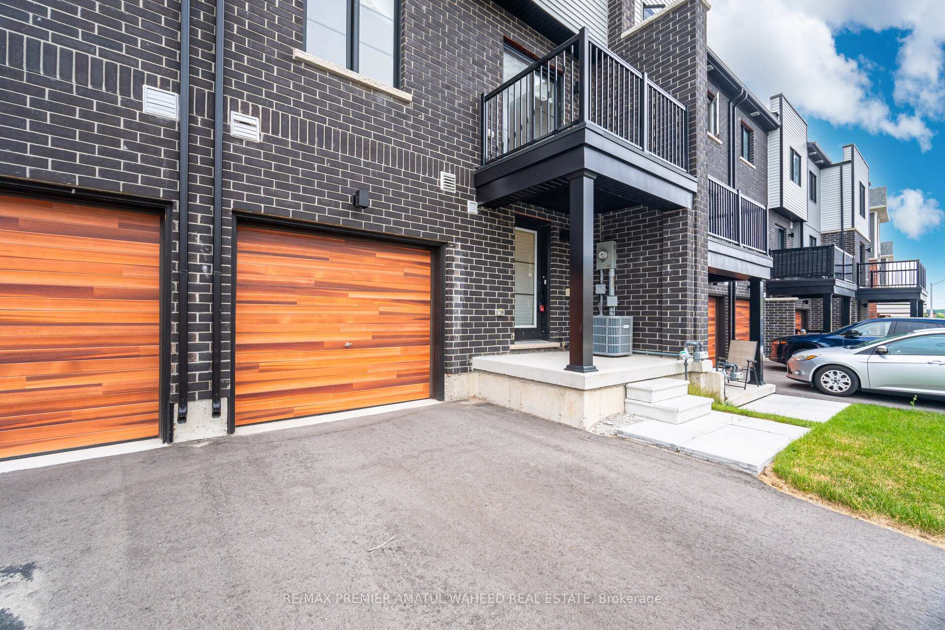 Photo 3 of 23 Silo Mews, Barrie, Rural Barrie Southeast — HOMEH