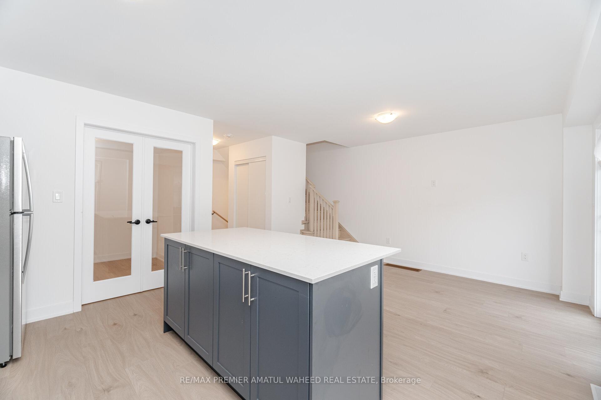 Photo 10 of 23 Silo Mews, Barrie, Rural Barrie Southeast — HOMEH