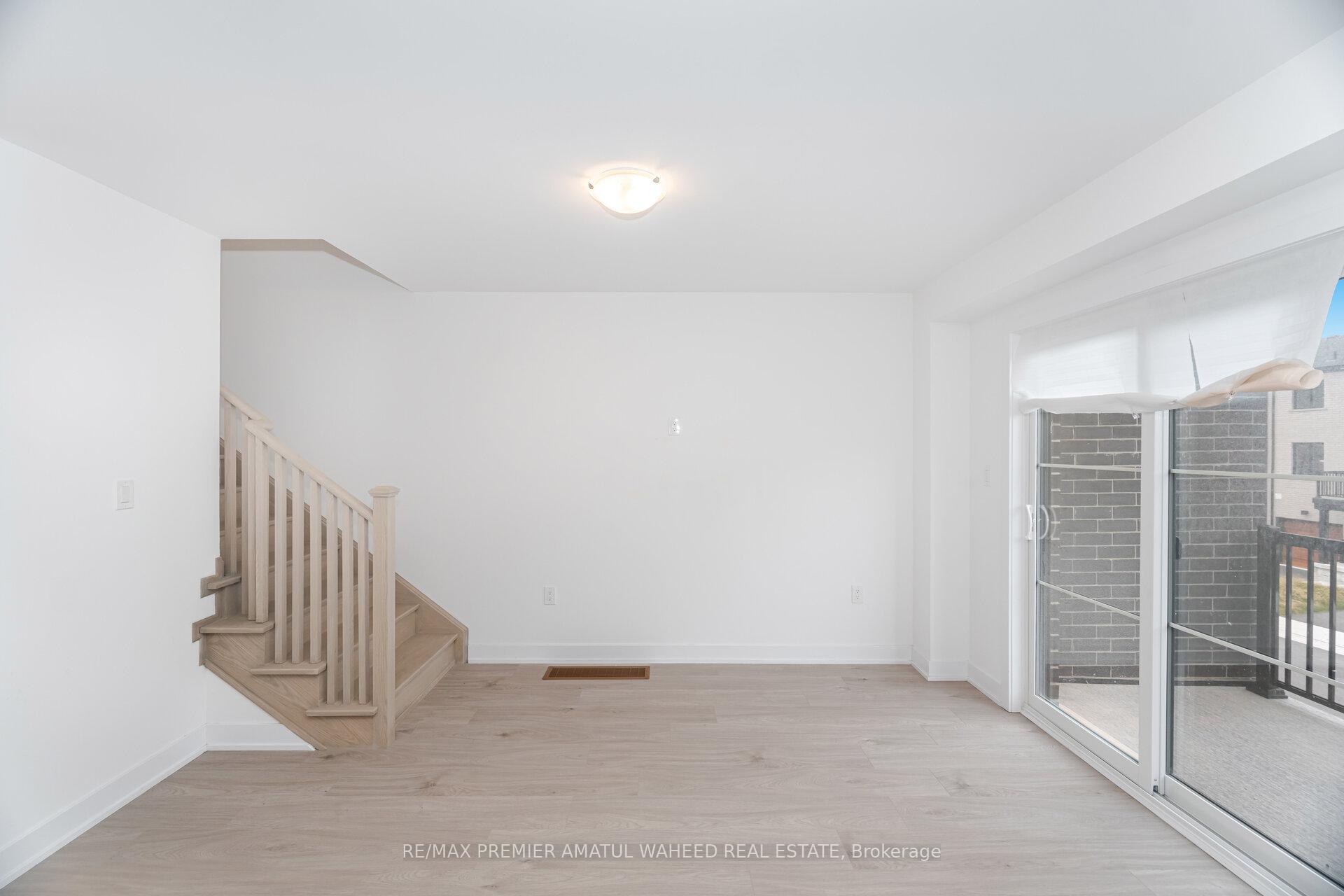 Photo 12 of 23 Silo Mews, Barrie, Rural Barrie Southeast — HOMEH
