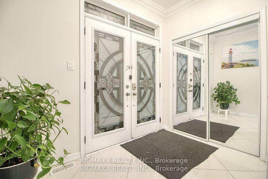 Photo 17 of 22 Iguana Trail, Brampton, Northwest Brampton — HOMEH