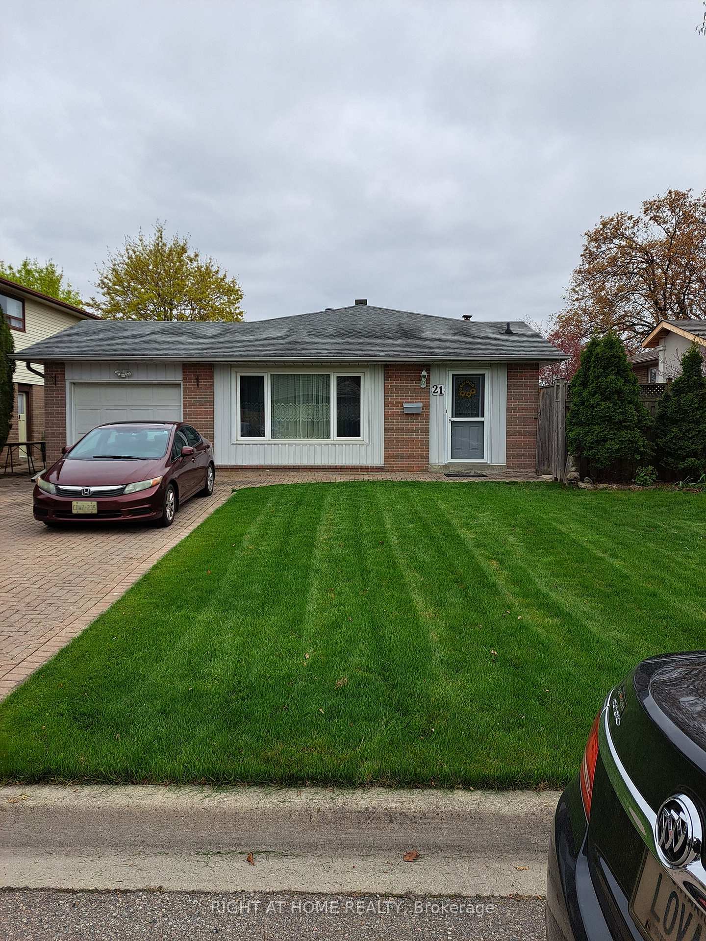 Front of 21 Willis Drive