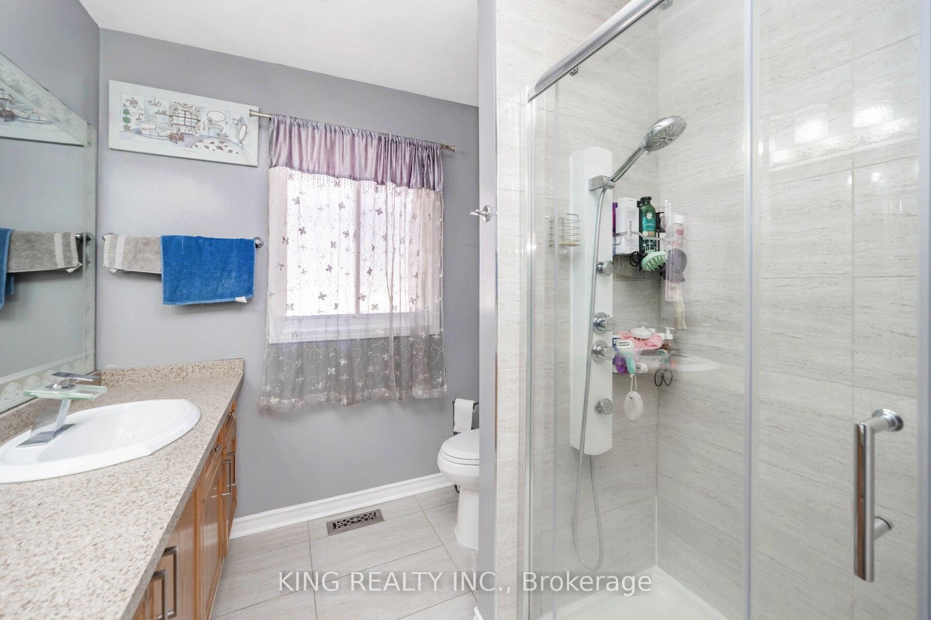 Photo 30 of 24 Snow Leopard Court, Brampton, Sandringham-Wellington — HOMEH