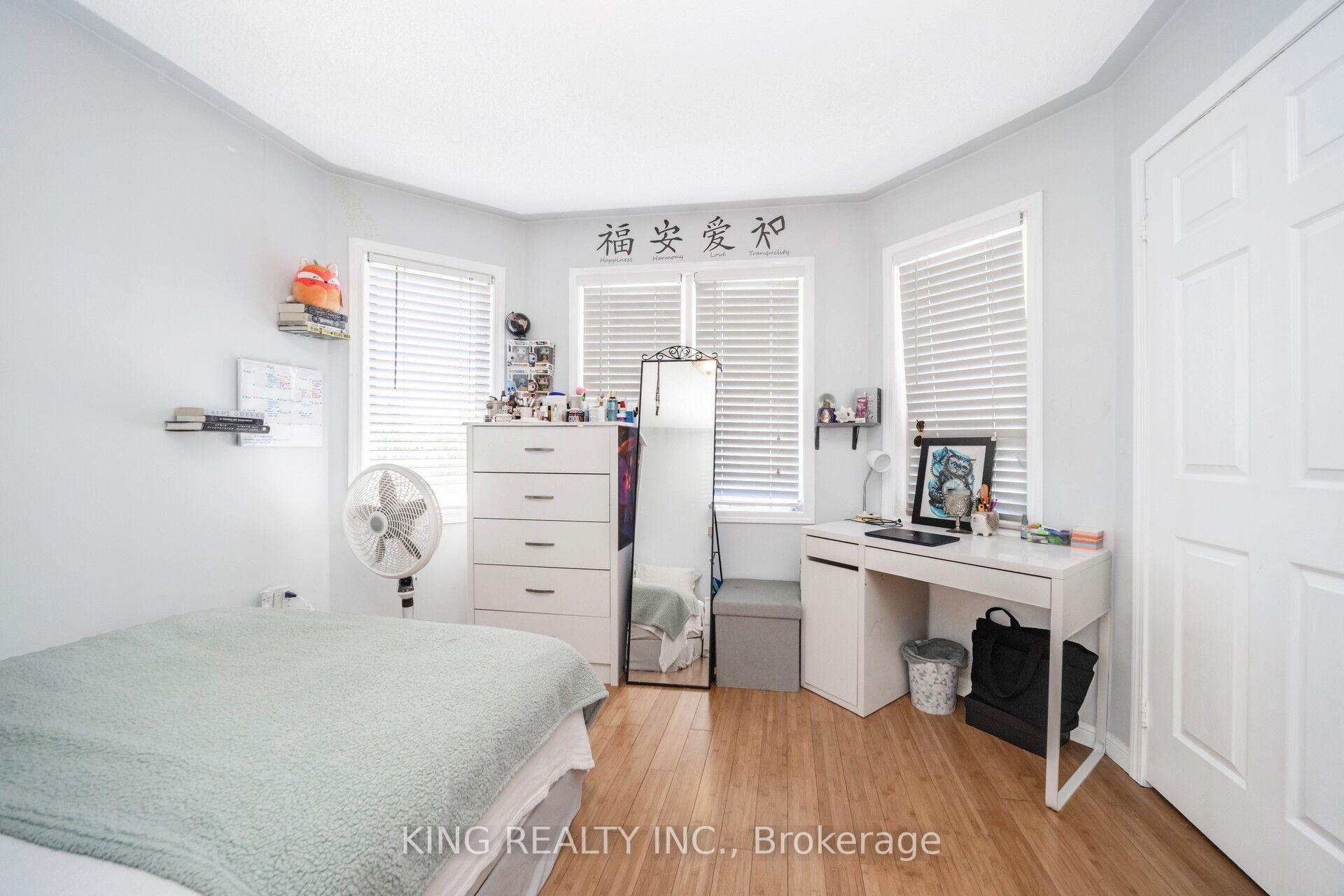 Photo 23 of 24 Snow Leopard Court, Brampton, Sandringham-Wellington — HOMEH