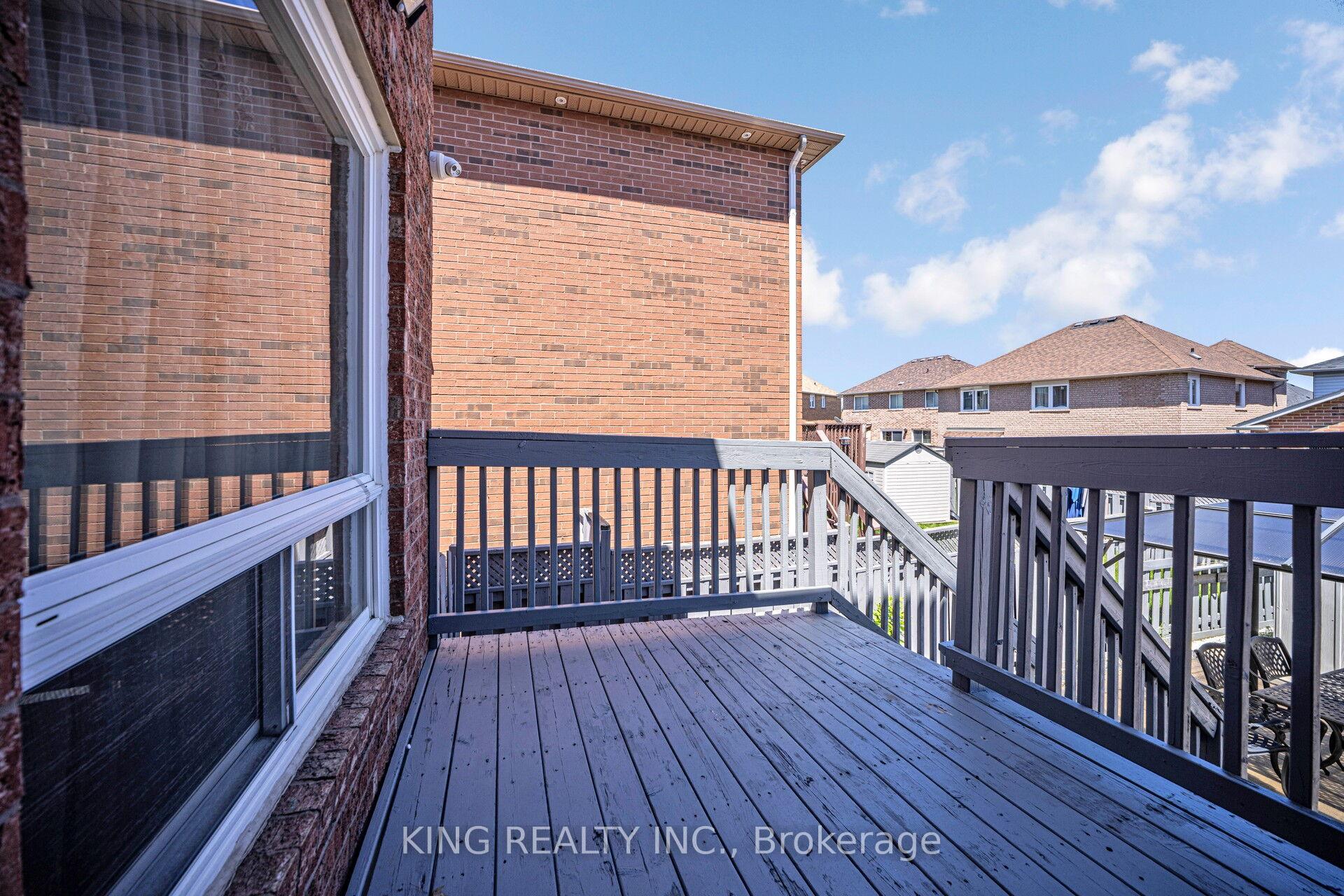 Photo 34 of 24 Snow Leopard Court, Brampton, Sandringham-Wellington — HOMEH