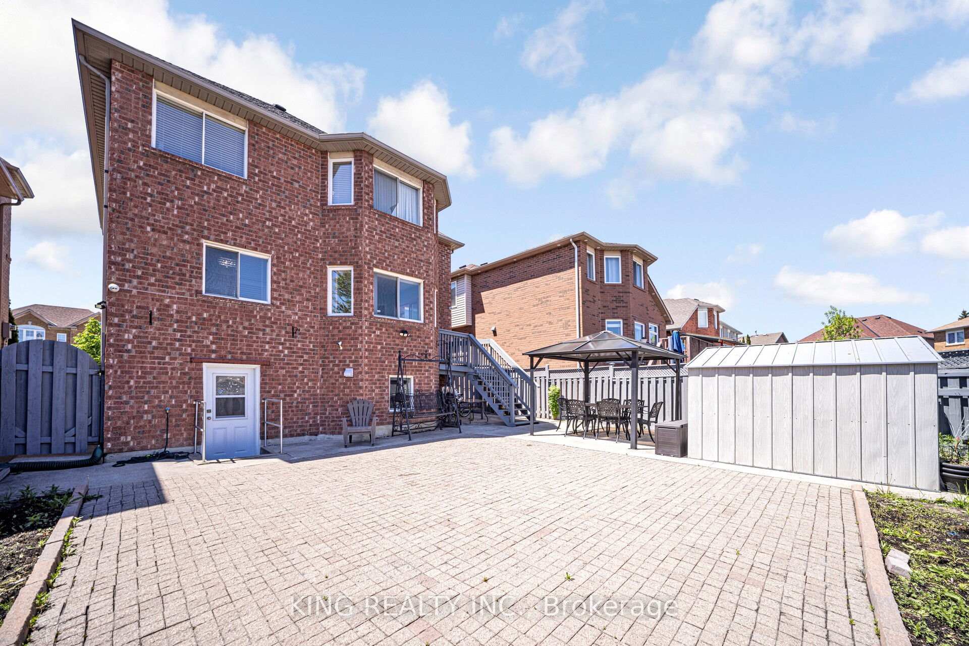 Photo 32 of 24 Snow Leopard Court, Brampton, Sandringham-Wellington — HOMEH