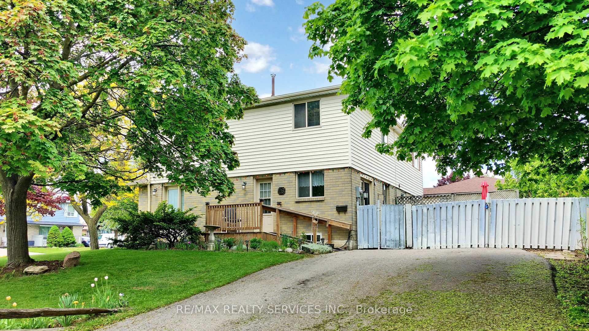 Front of 29 Gulliver Crescent