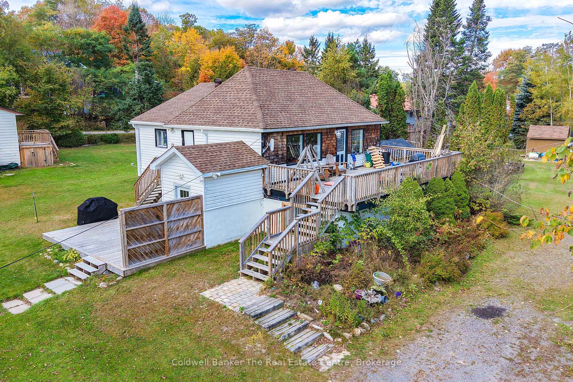 Photo 3 of 120 Bakery Lane, Gravenhurst, Muskoka (S) — HOMEH