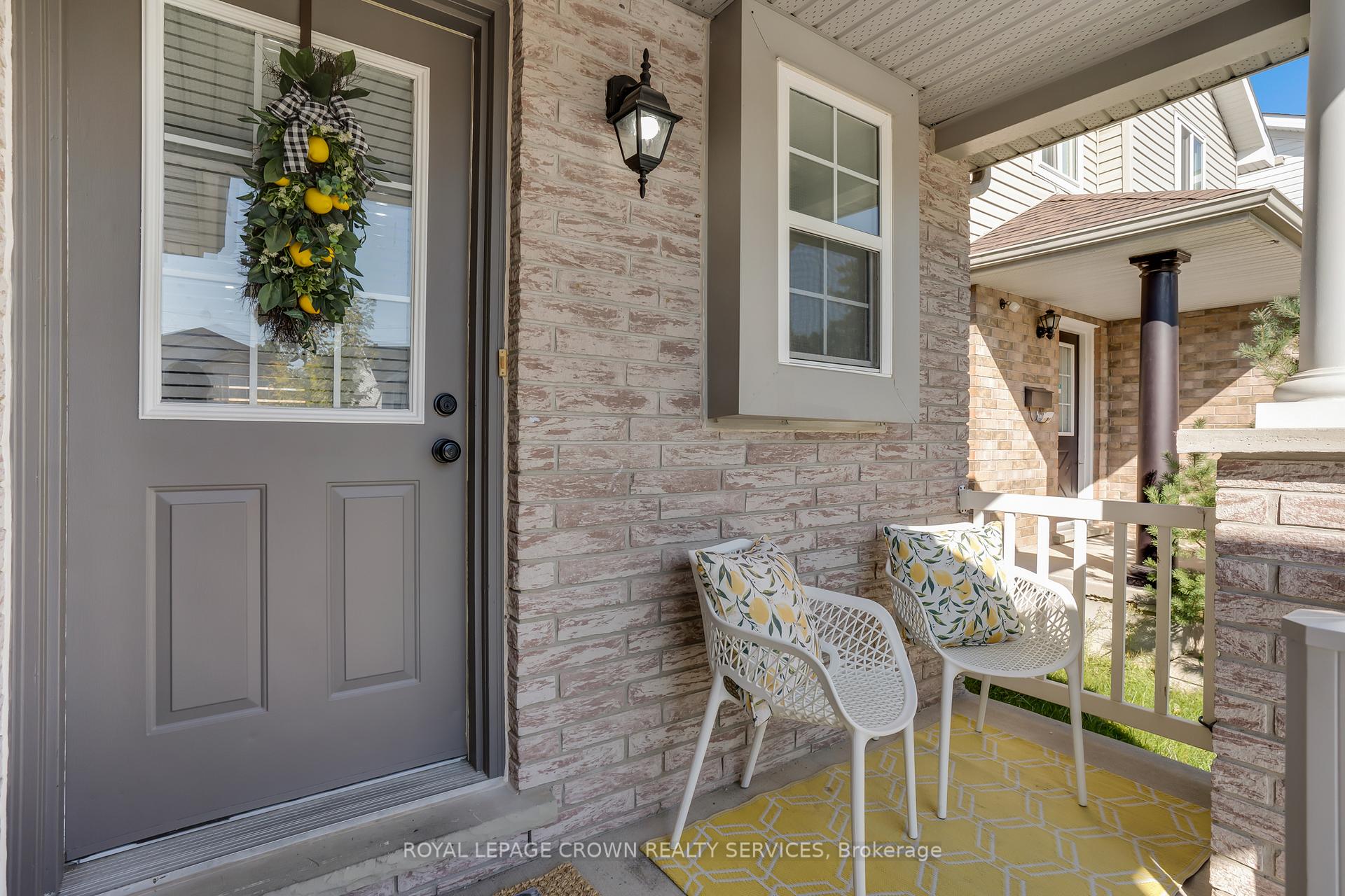 Photo 2 of 20 Elma Place, Cambridge, Hespeler Village — HOMEH