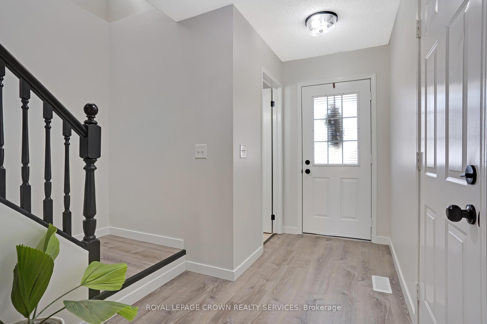 Photo 5 of 20 Elma Place, Cambridge, Hespeler Village — HOMEH