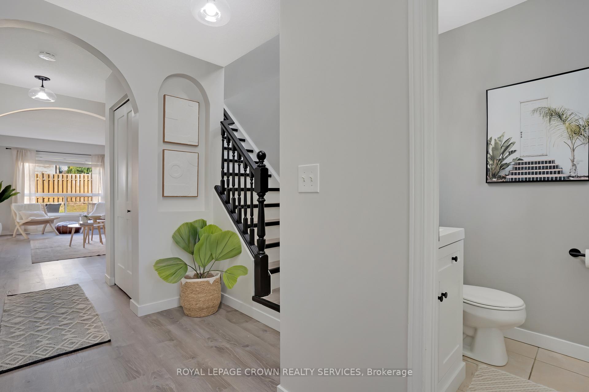 Photo 3 of 20 Elma Place, Cambridge, Hespeler Village — HOMEH