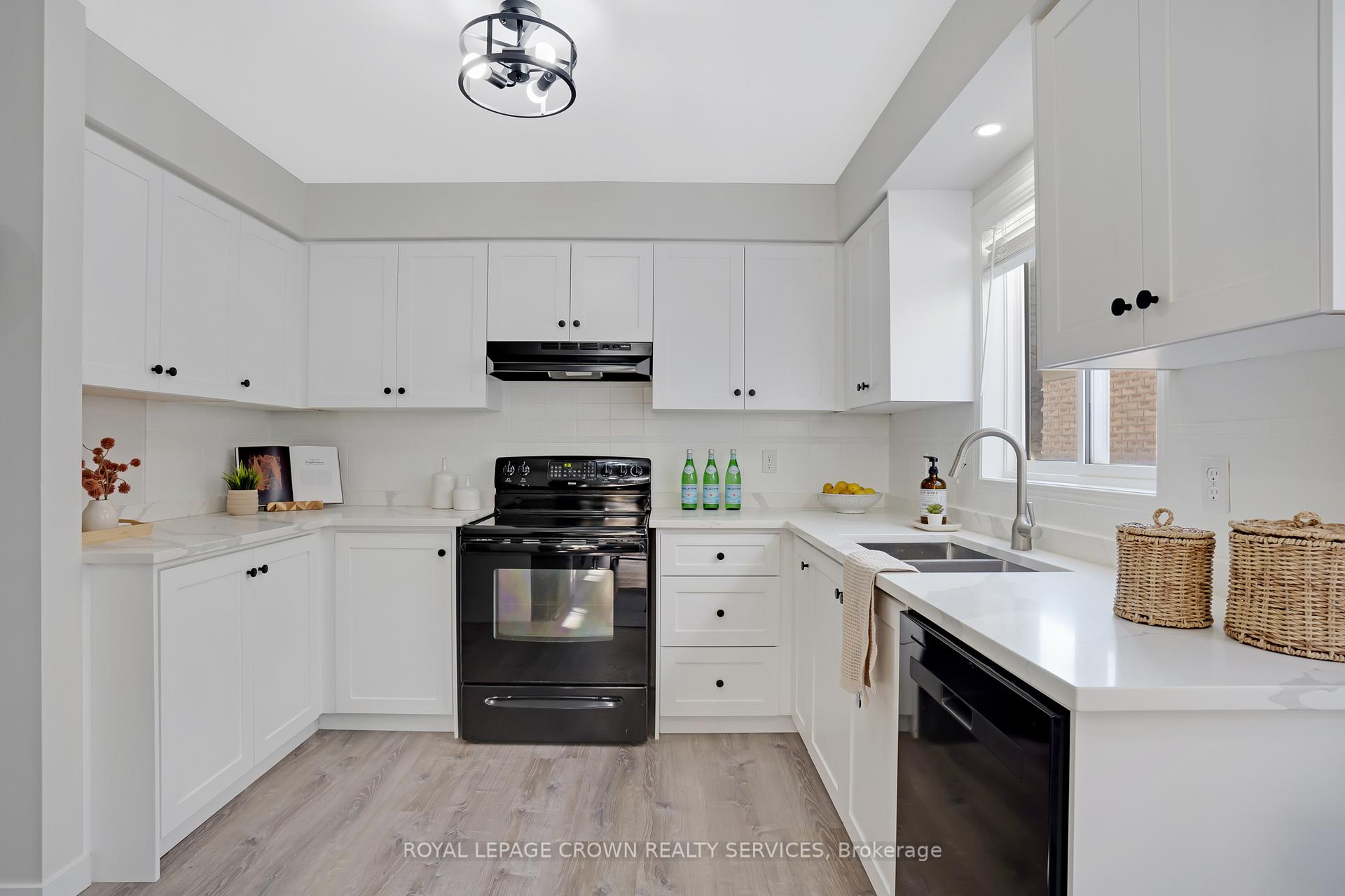 Photo 12 of 20 Elma Place, Cambridge, Hespeler Village — HOMEH