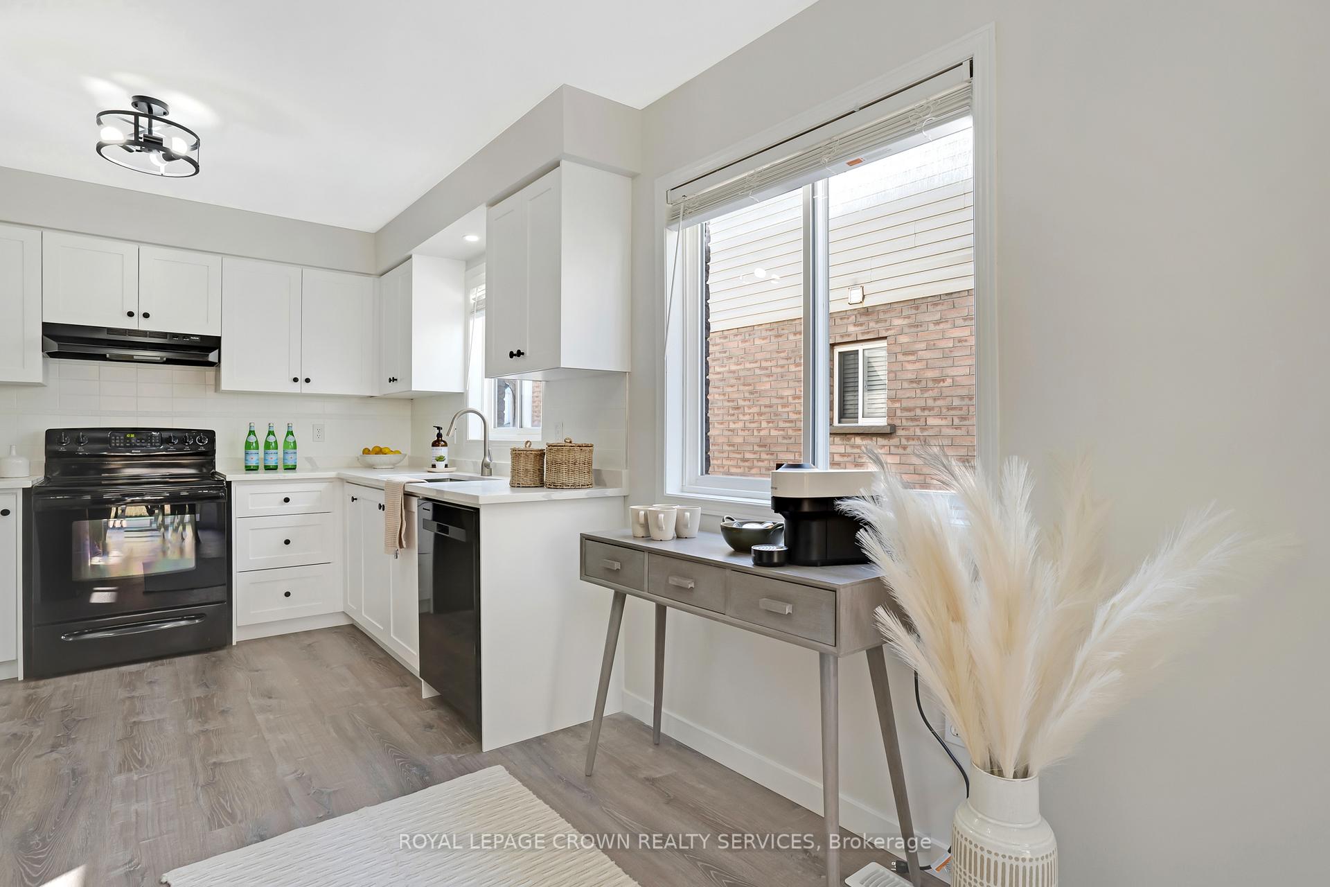 Photo 16 of 20 Elma Place, Cambridge, Hespeler Village — HOMEH
