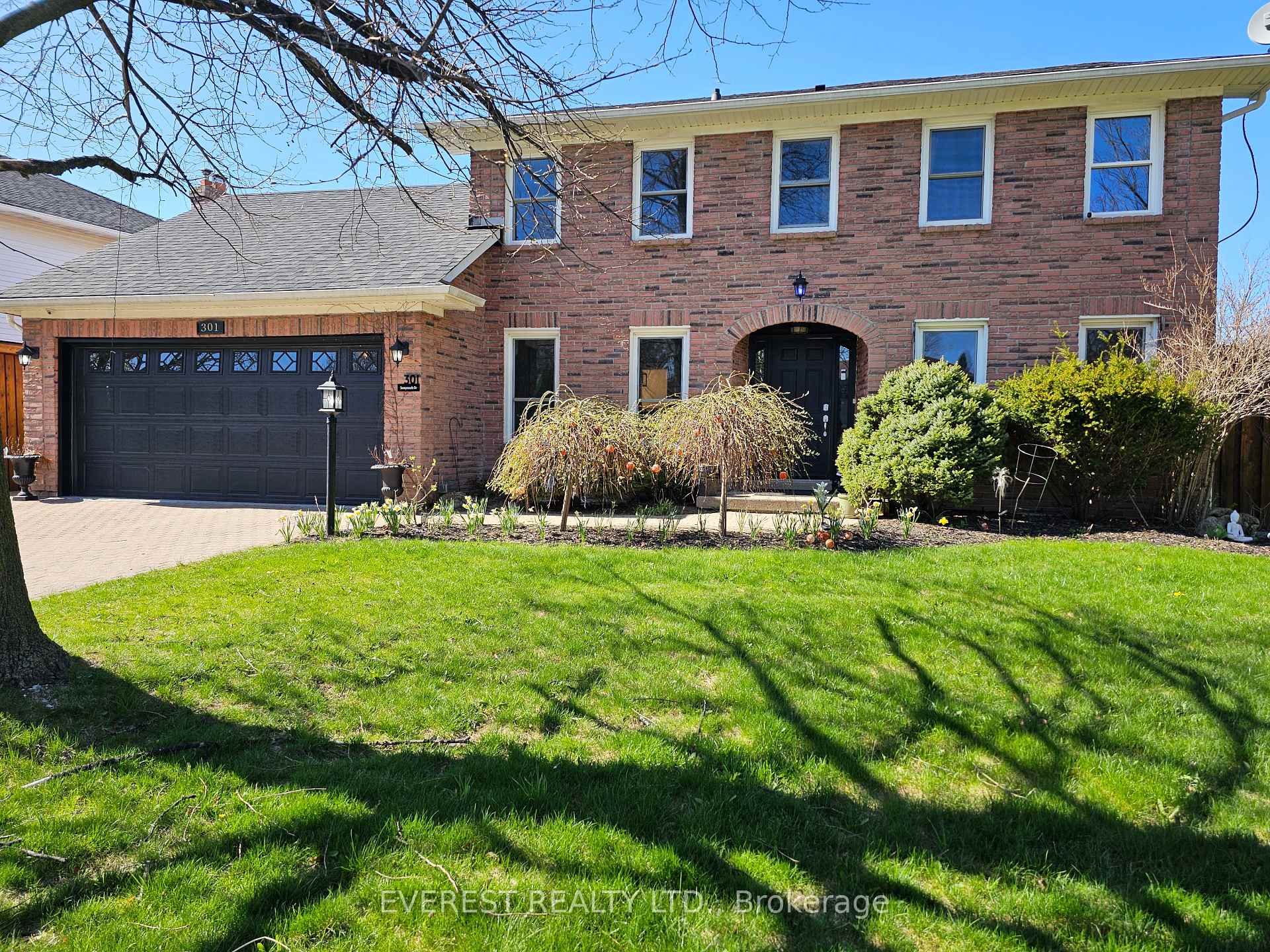 Photo 1 of 301 Sunnymeade Drive, Hamilton, Ancaster — HOMEH