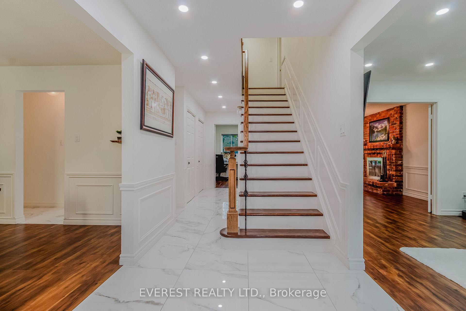 Photo 30 of 301 Sunnymeade Drive, Hamilton, Ancaster — HOMEH