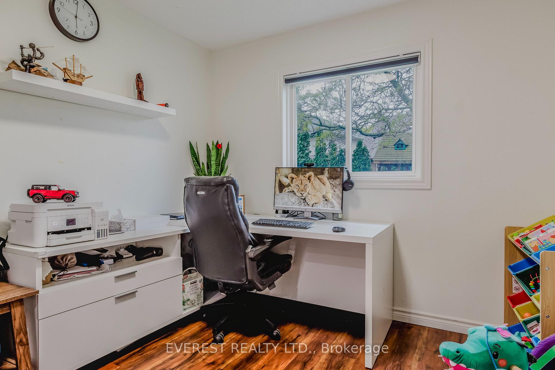 Photo 36 of 301 Sunnymeade Drive, Hamilton, Ancaster — HOMEH