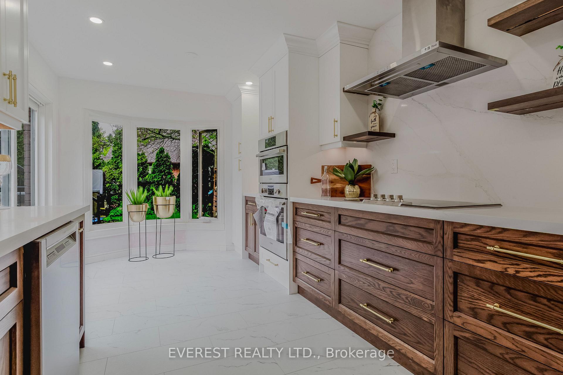 Photo 39 of 301 Sunnymeade Drive, Hamilton, Ancaster — HOMEH