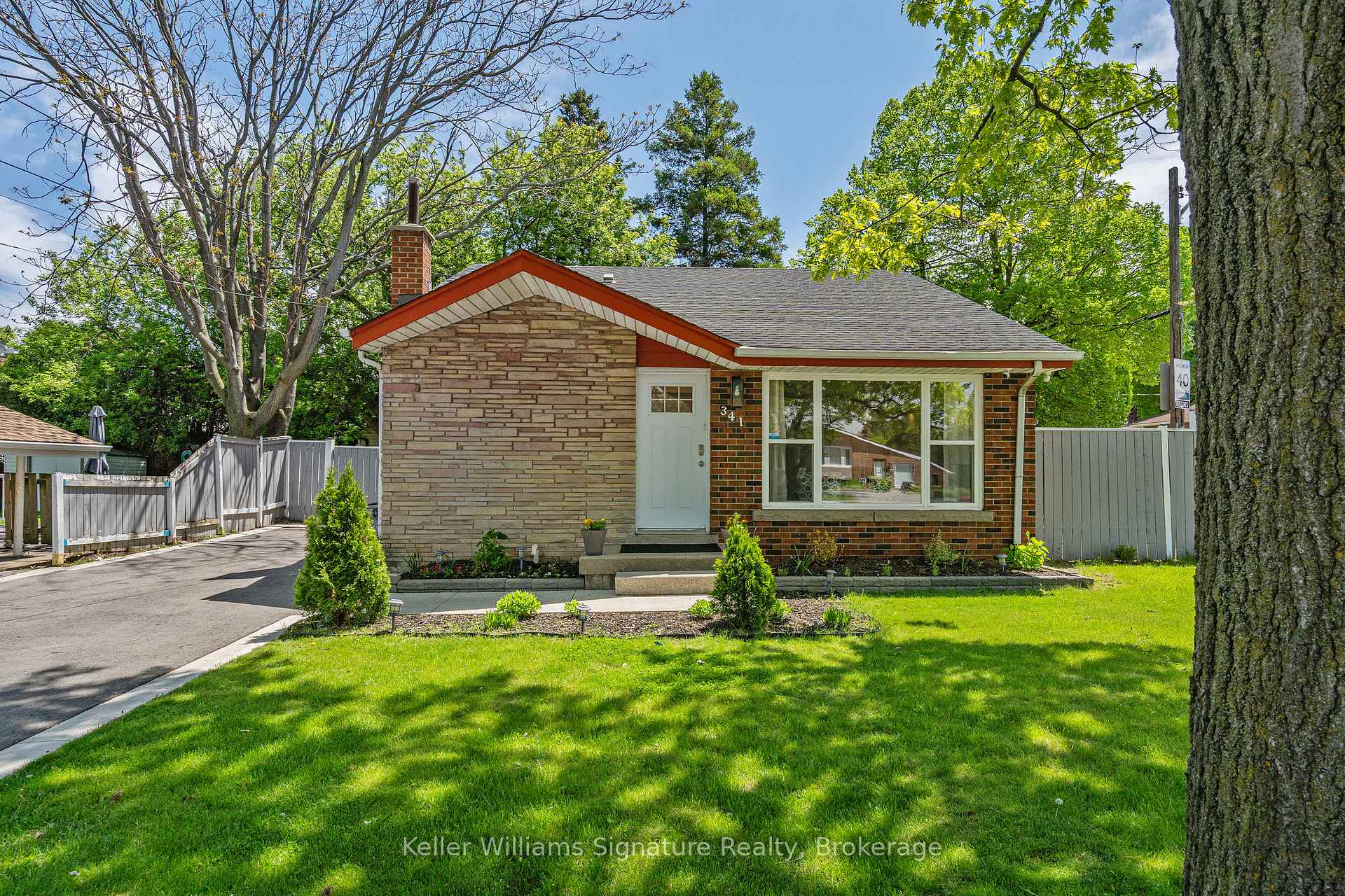 Photo 1 of 341 West 5th Street, Hamilton, Bonnington — HOMEH