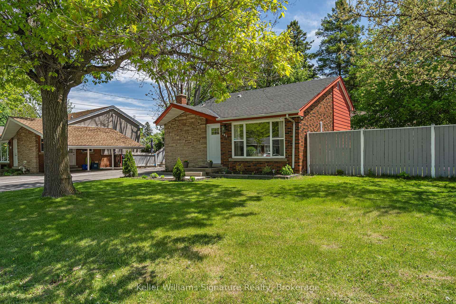 Photo 4 of 341 West 5th Street, Hamilton, Bonnington — HOMEH