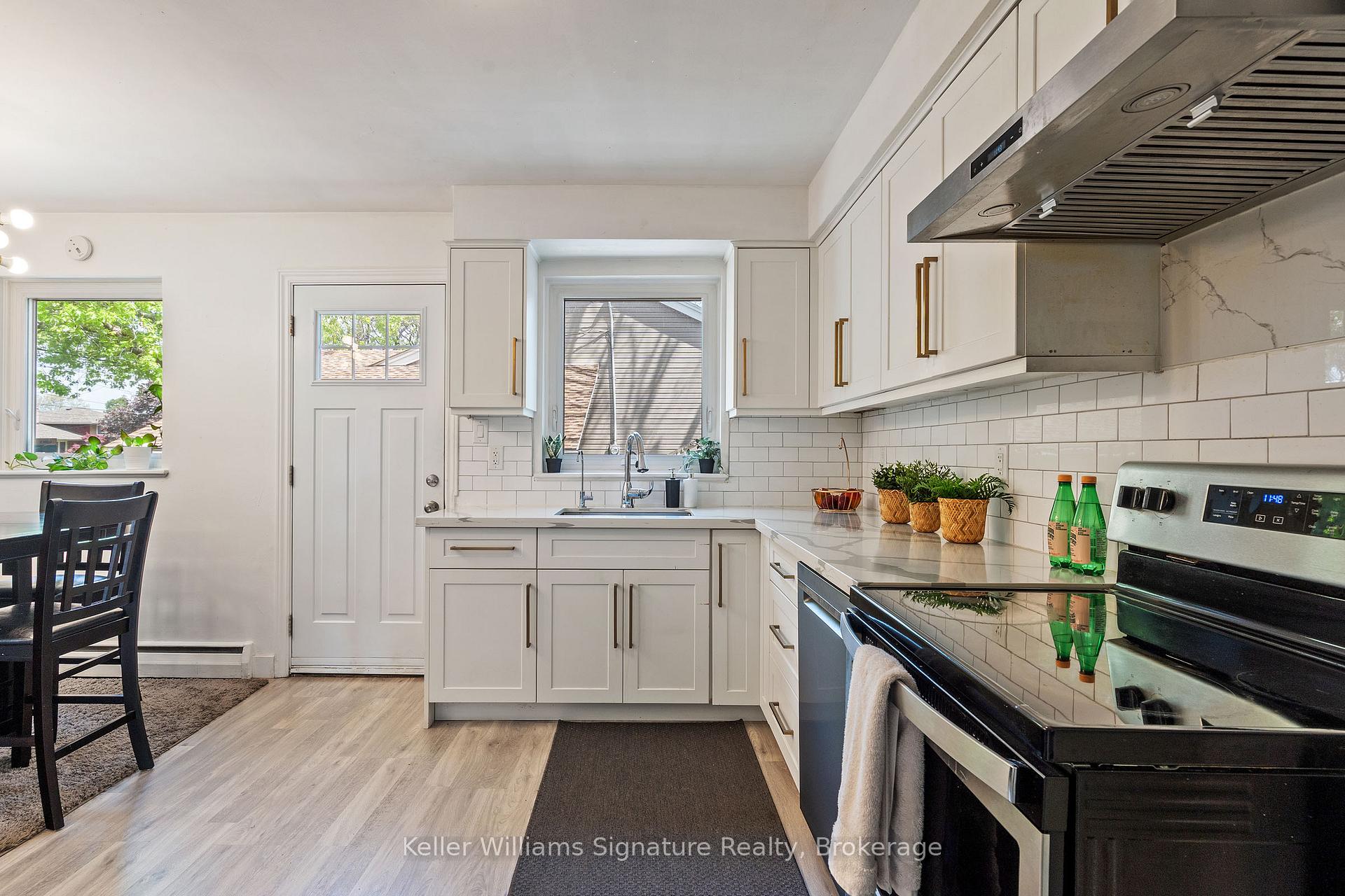 Photo 12 of 341 West 5th Street, Hamilton, Bonnington — HOMEH