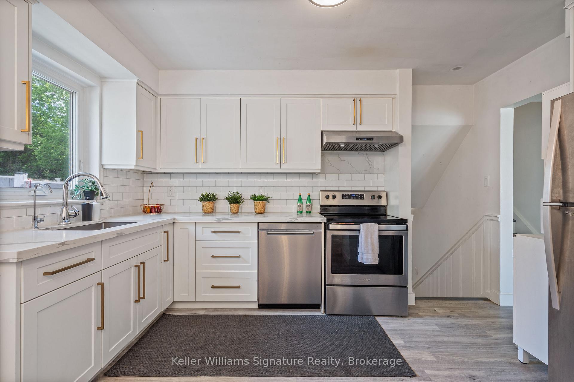 Photo 14 of 341 West 5th Street, Hamilton, Bonnington — HOMEH