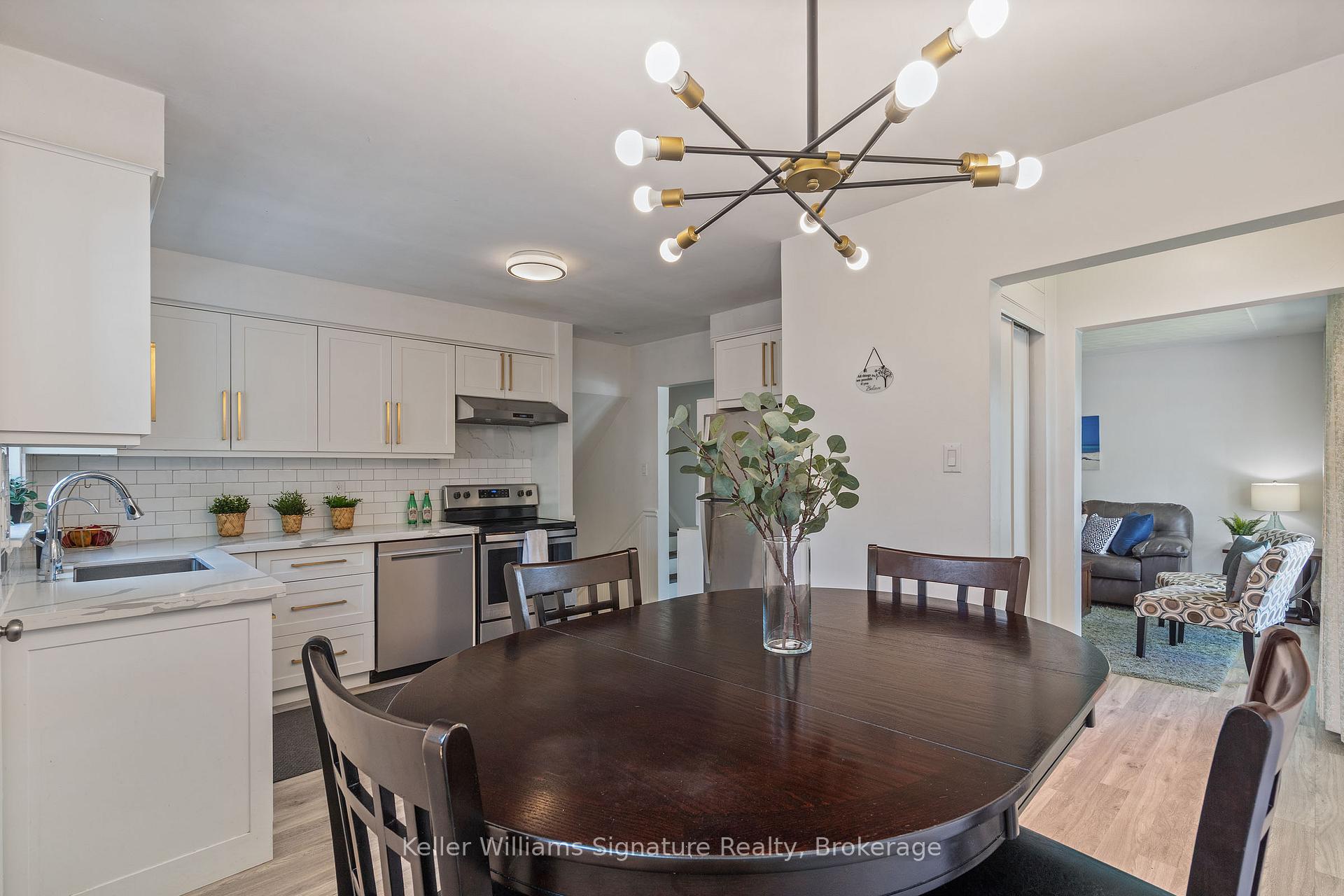 Photo 21 of 341 West 5th Street, Hamilton, Bonnington — HOMEH