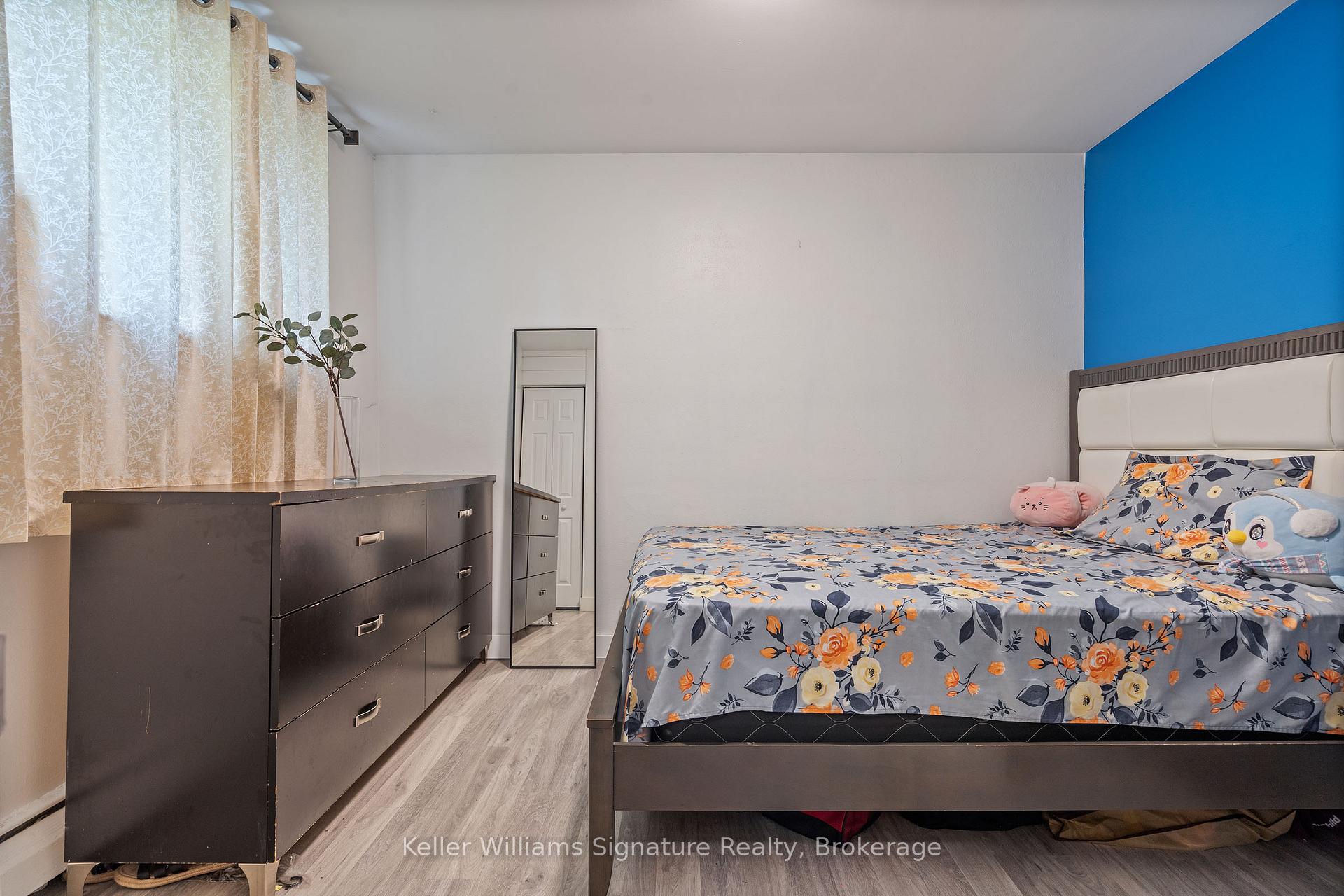 Photo 33 of 341 West 5th Street, Hamilton, Bonnington — HOMEH