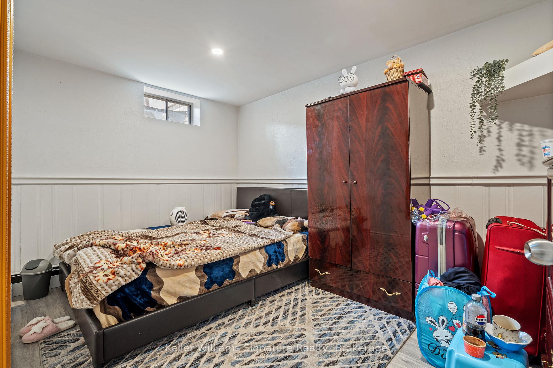 Photo 35 of 341 West 5th Street, Hamilton, Bonnington — HOMEH